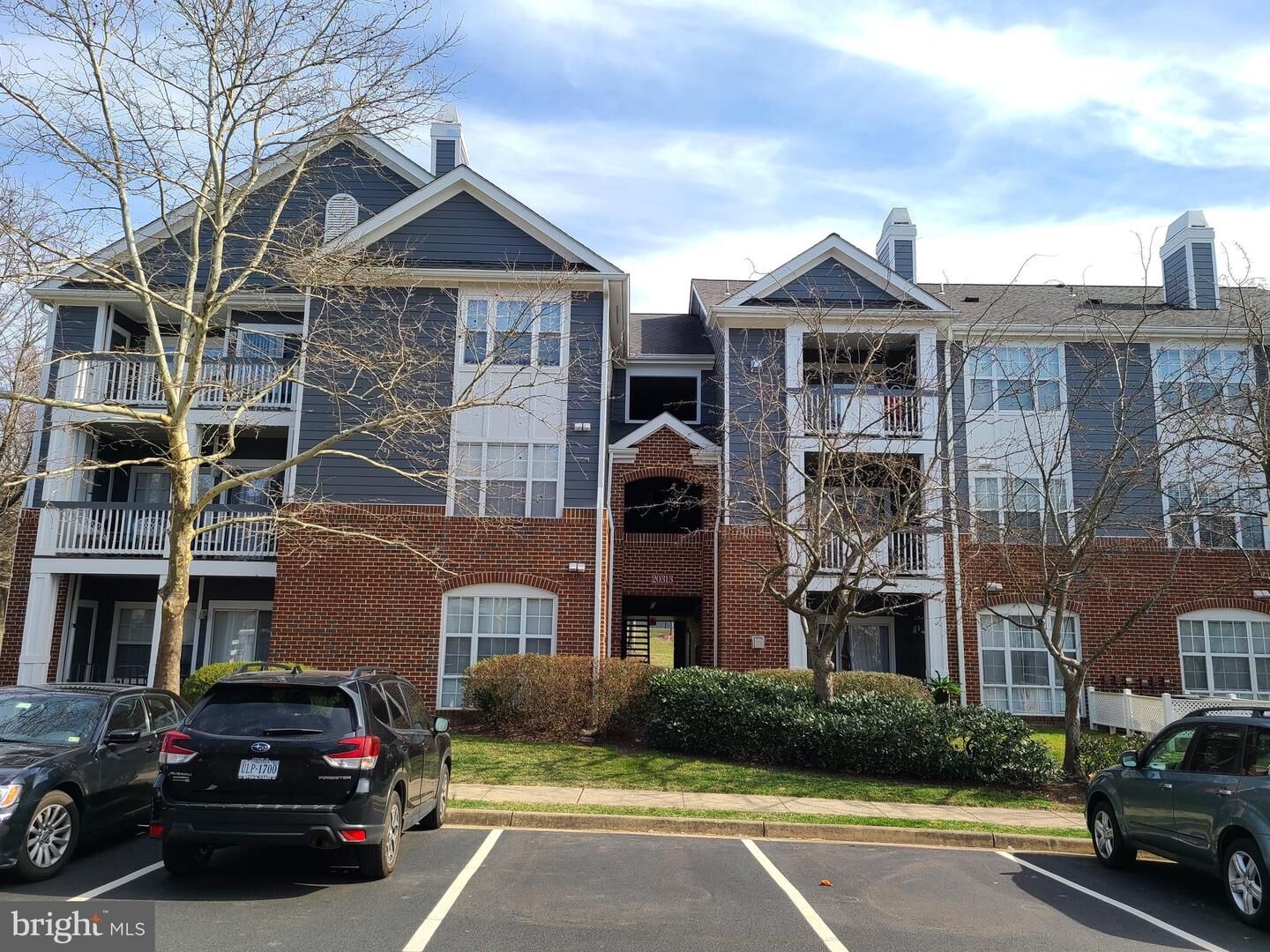 Property Photo: 20313 Beechwood Terrace 302 VA 20147