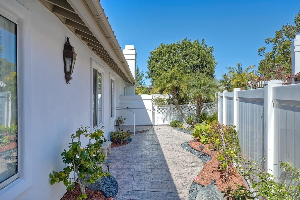 Property Photo: 4659 Majorca Way CA 92056