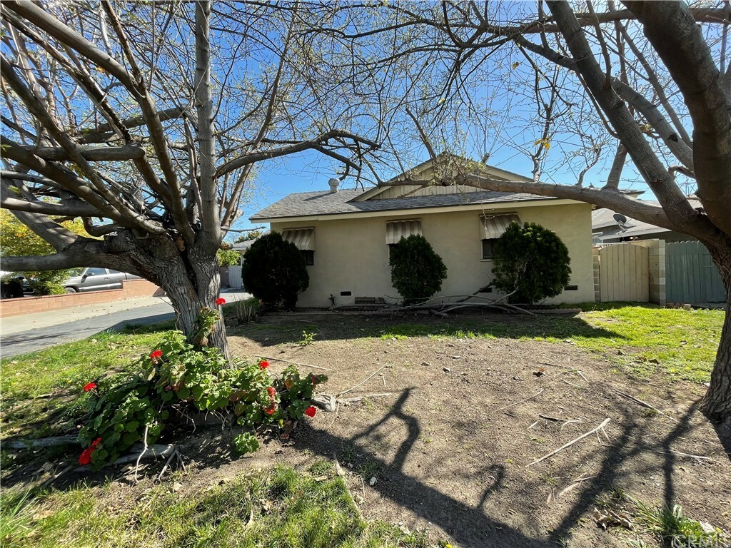 Property Photo:  1550 Claremont Place  CA 91767 