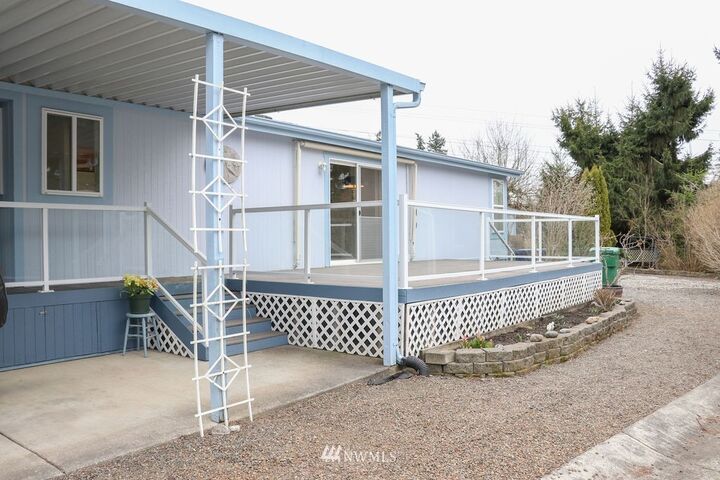 Property Photo:  8430  15th Place SE 32  WA 98258 