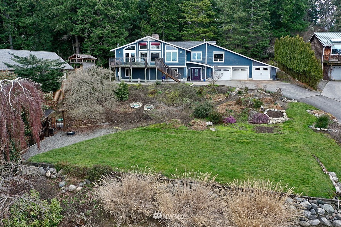 Property Photo:  8219 Lupine Lane  WA 98236 