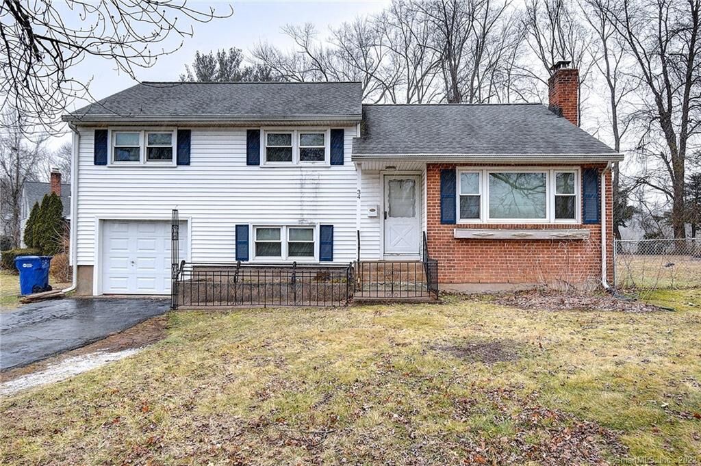 Property Photo: 34 Grande Avenue CT 06095