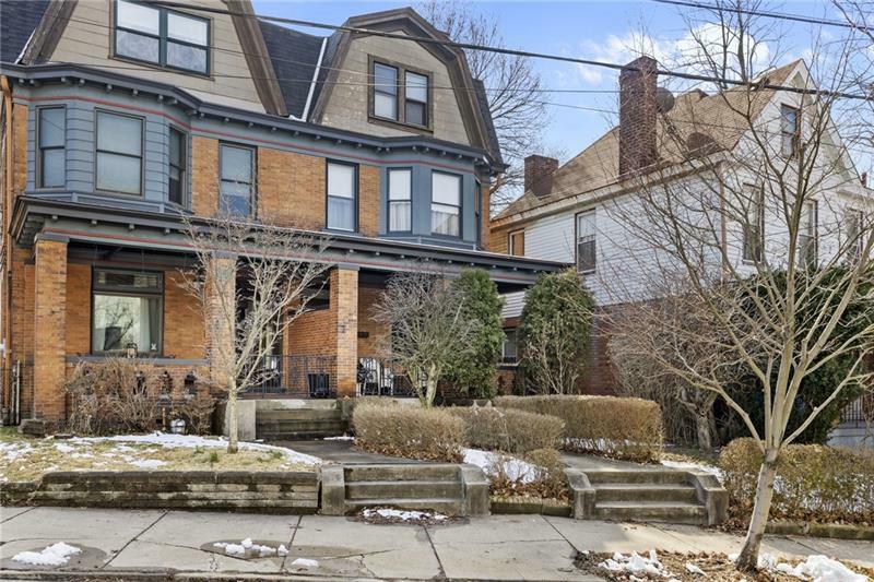 Property Photo: 813 Grandview Ave PA 15211