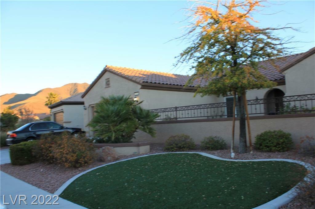 Property Photo:  2237 Canyonville Drive  NV 89044 