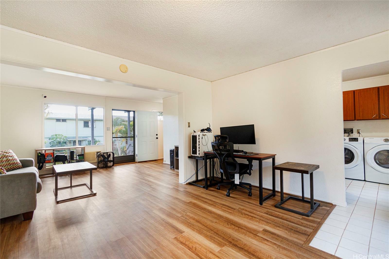 Property Photo:  98-1426 Kaahumanu Street F  HI 96782 