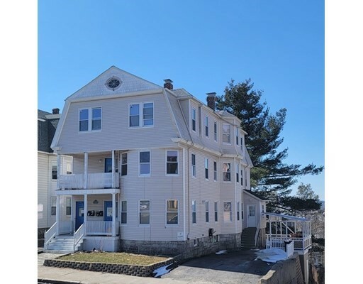 Property Photo:  90 Vernon St  MA 01610 