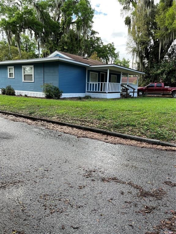 Property Photo:  985 S Dudley Avenue  FL 33830 