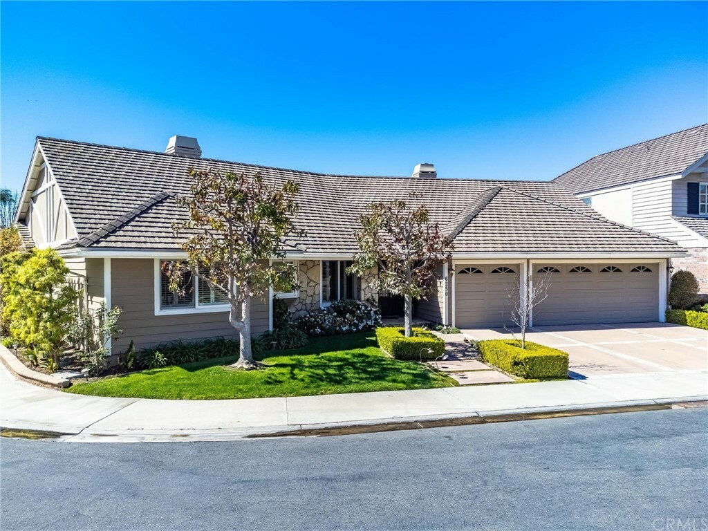 Property Photo: 6250 Majorca Circle CA 90803
