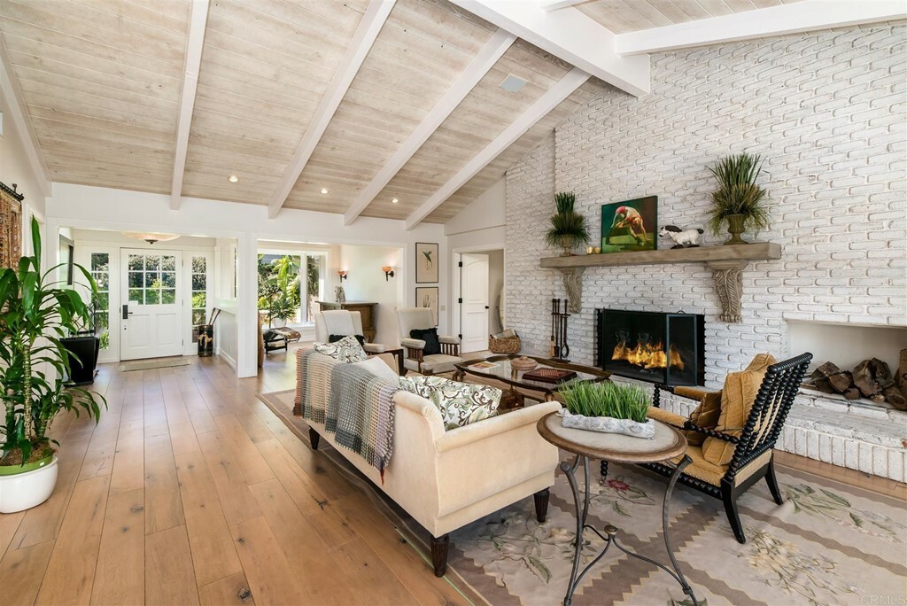 Property Photo: 6009 La Flecha CA 92067