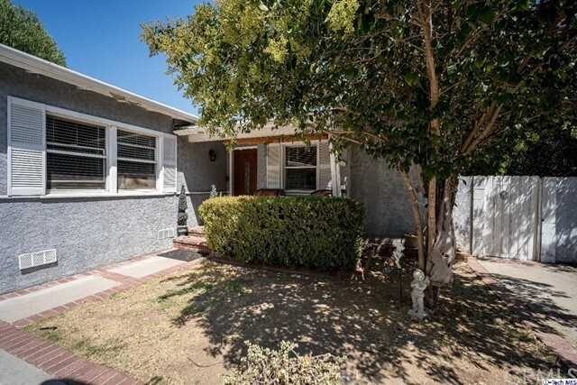 Property Photo:  7006 Oso Avenue  CA 91306 