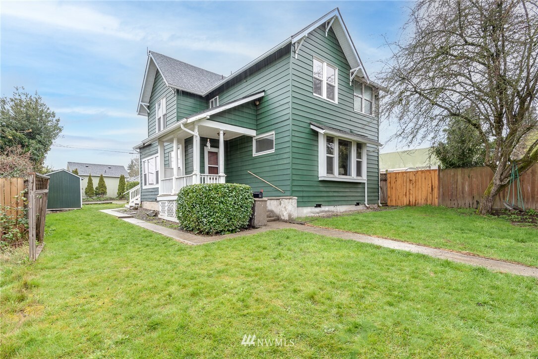 Property Photo:  2512 S 12th Street  WA 98405 