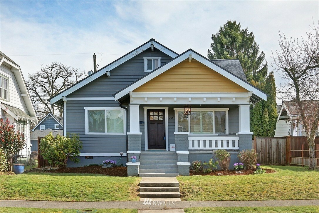 Property Photo:  1205 N Anderson Street  WA 98406 