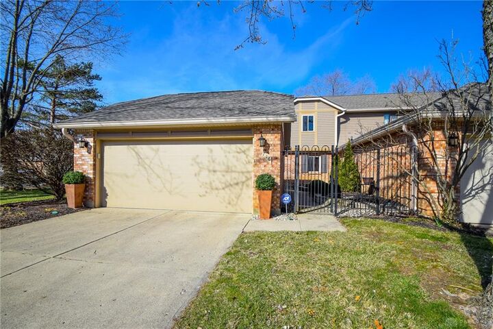 716 Hidden Circle  Centerville OH 45458 photo