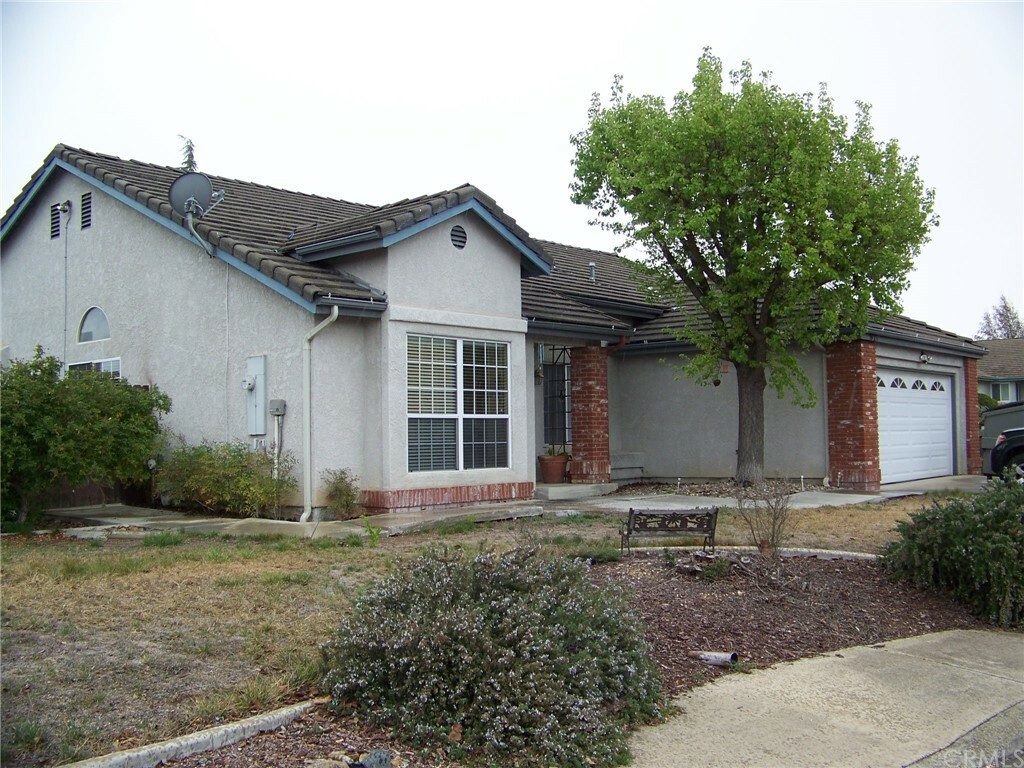 Property Photo:  2473 Starling Court  CA 93446 