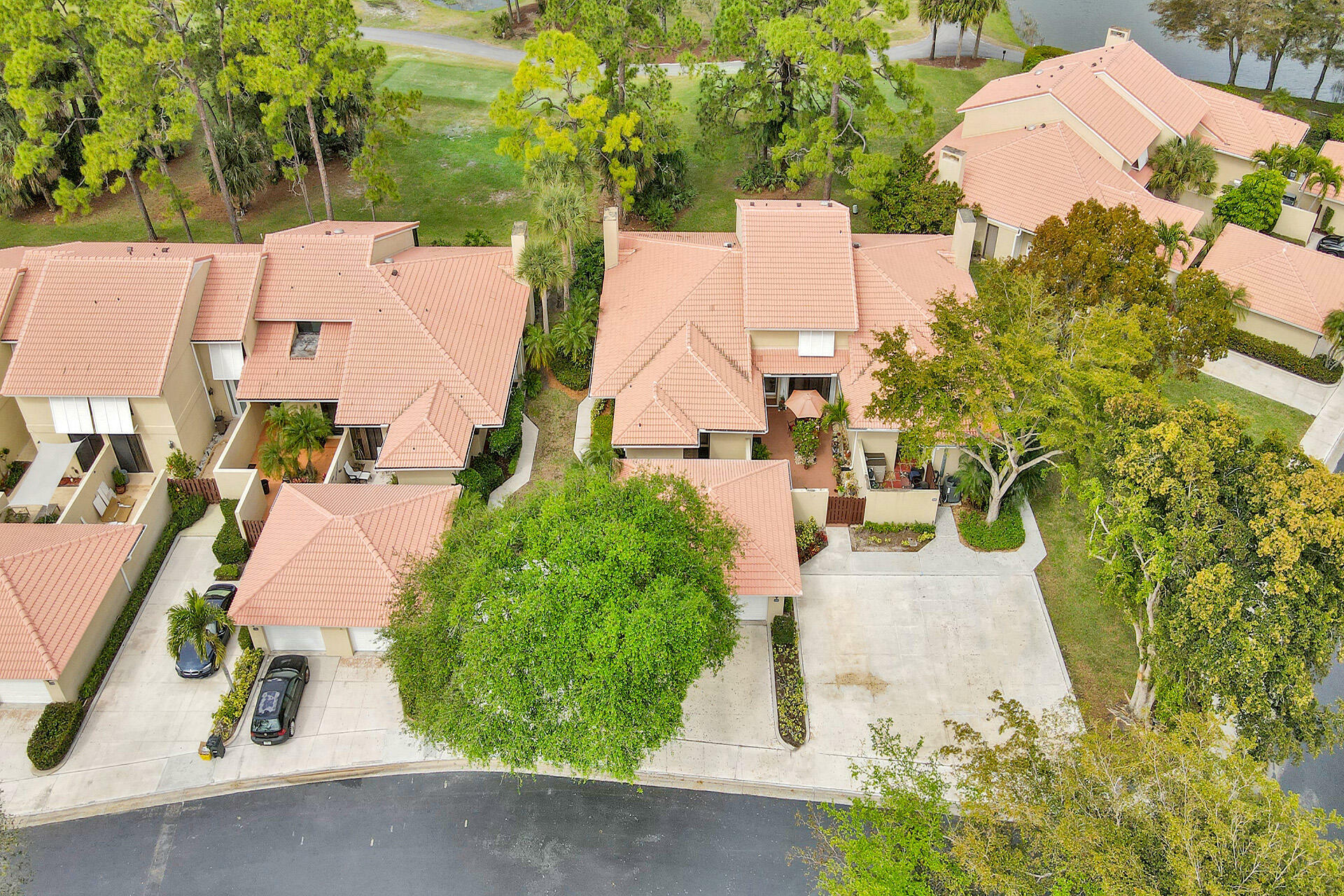 Property Photo:  114 Old Meadow Way  FL 33418 