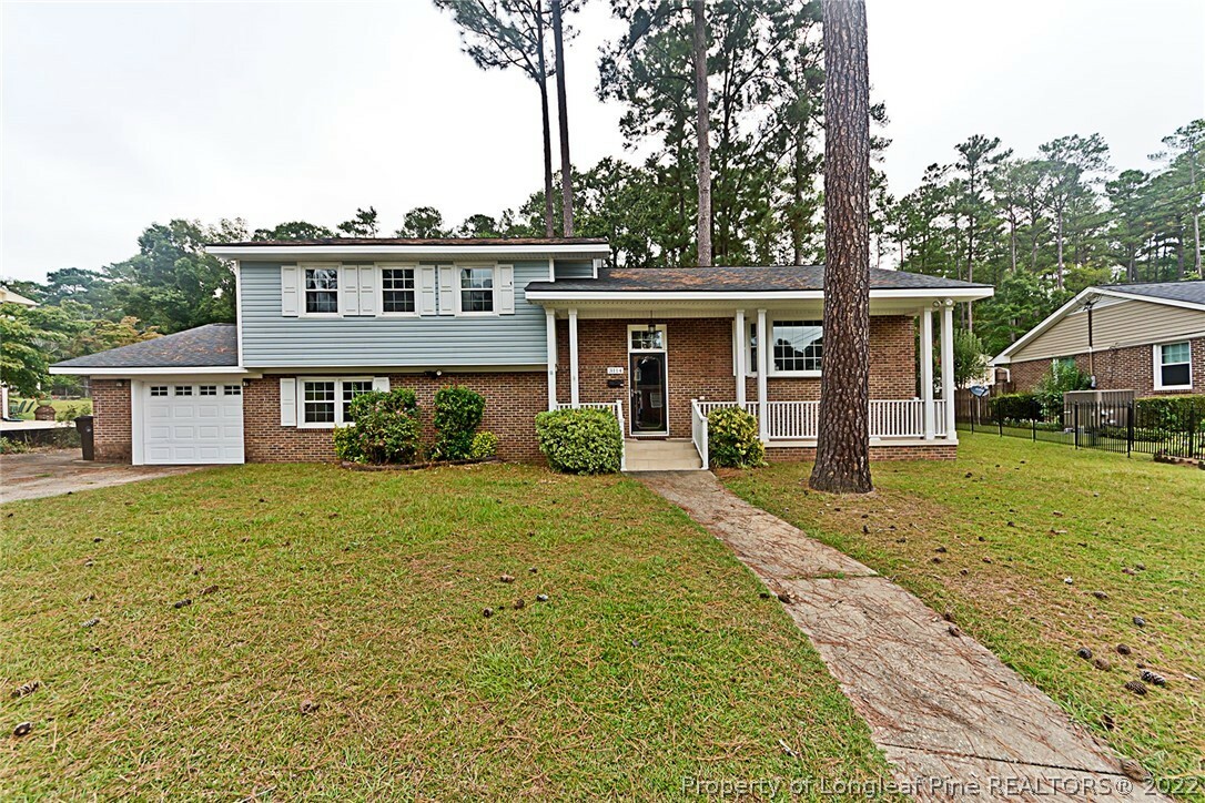 Property Photo:  3114 Ravenhill Drive  NC 28303 