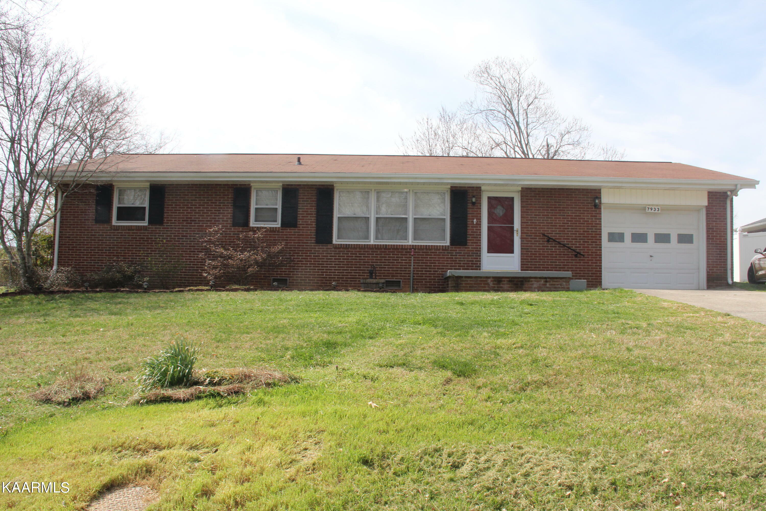 Property Photo:  7933 Ewing Rd  TN 37849 