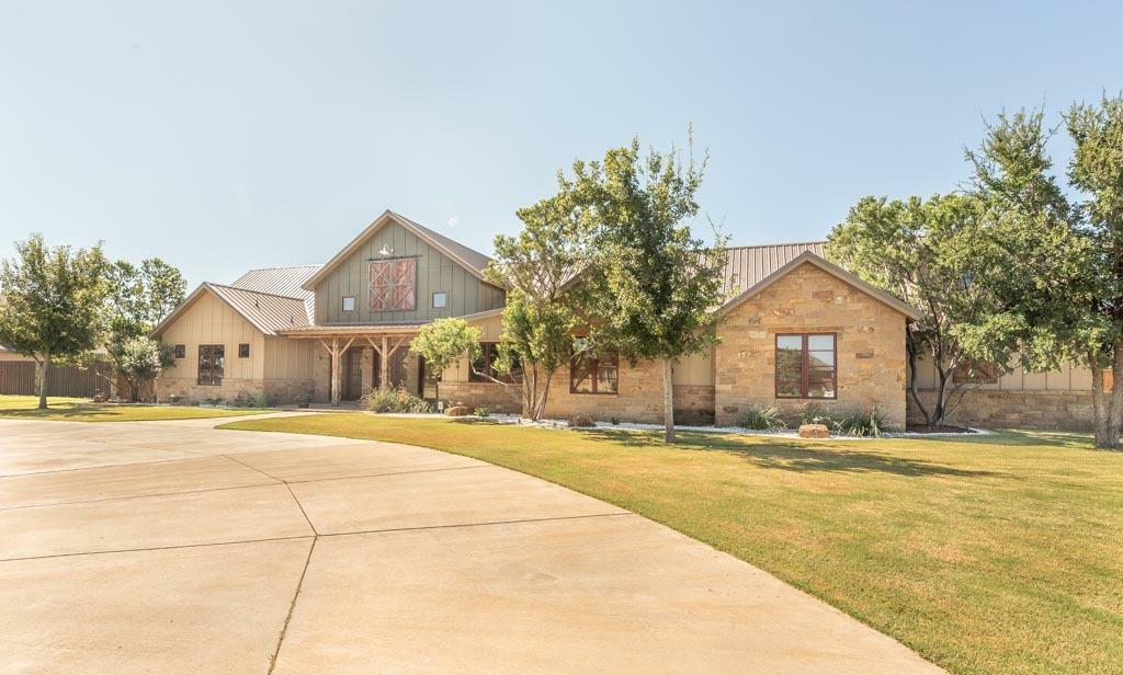 Property Photo:  8909 County Road 6870  TX 79407 