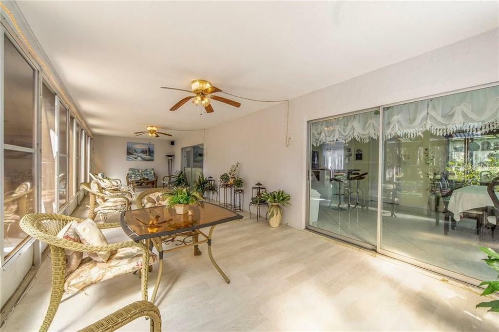 Property Photo: 2098 59th Way N FL 33760