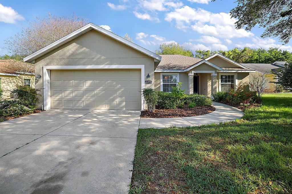 Property Photo:  10701 Summit Square Drive  FL 34788 