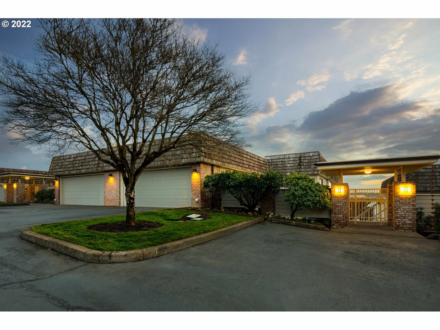 Property Photo: 6903 SE Riverside Dr 14 WA 98664