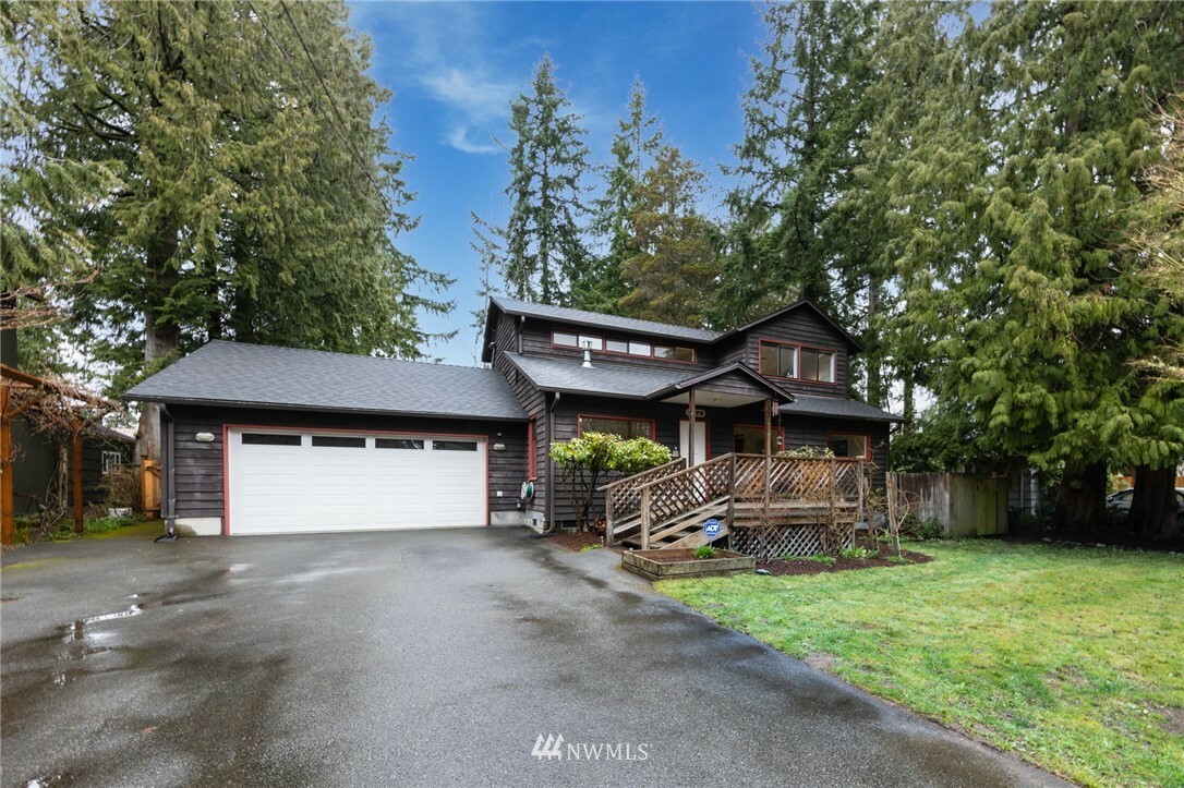 Property Photo:  1870 NE 169th Street  WA 98155 