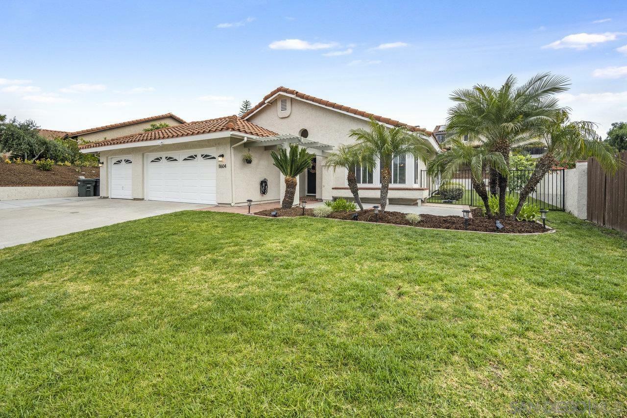 Property Photo:  11604 Calle Simpson  CA 92019 