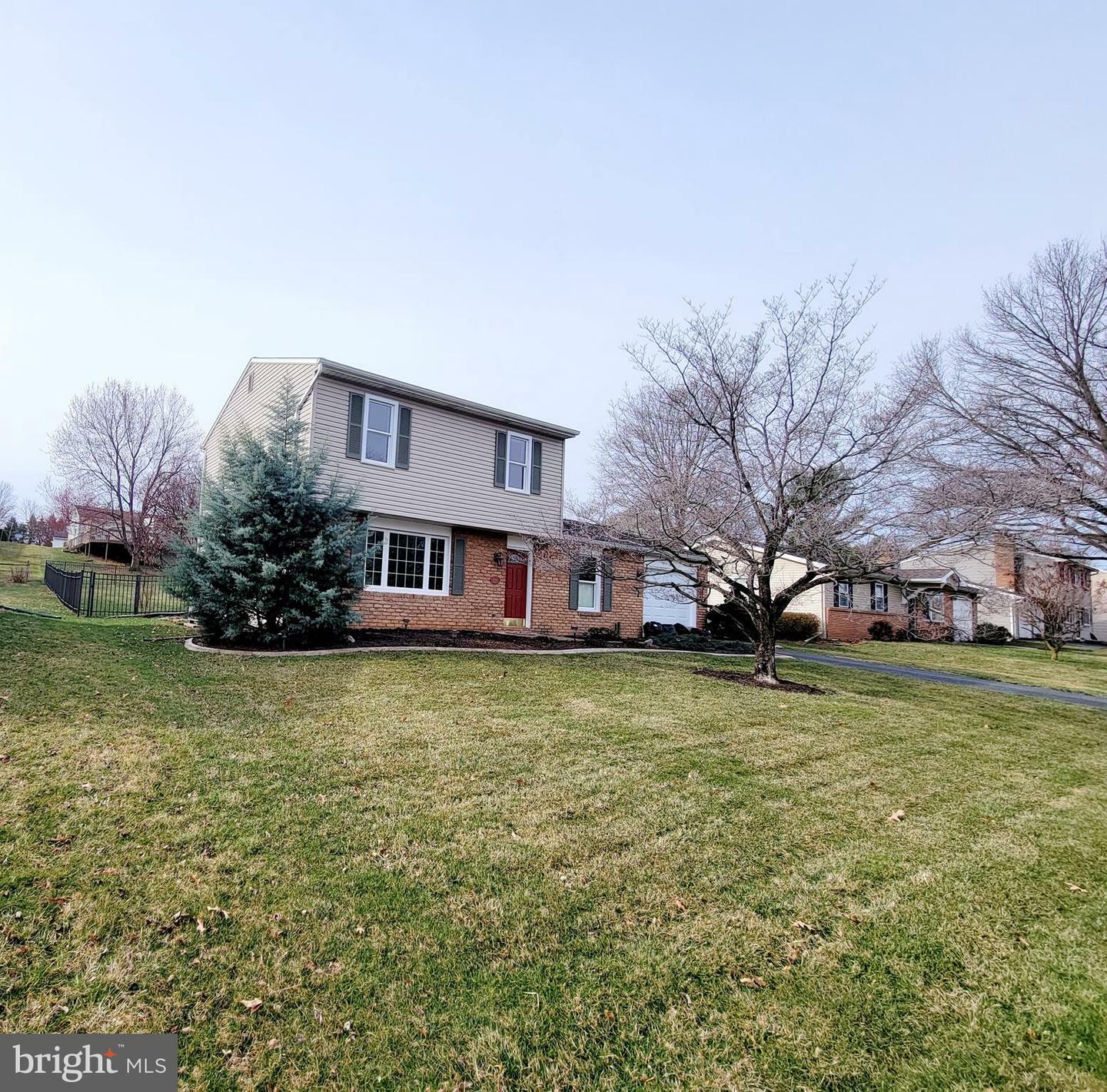 1107 Granada Lane  Mechanicsburg PA 17055 photo