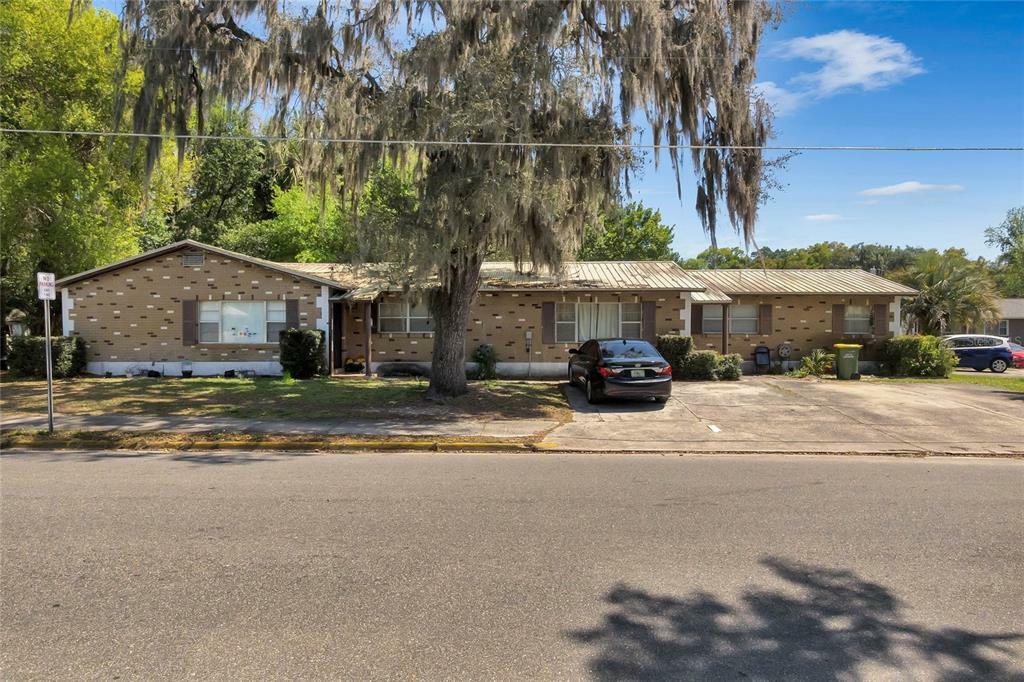 Property Photo:  1610 High Street  FL 34748 