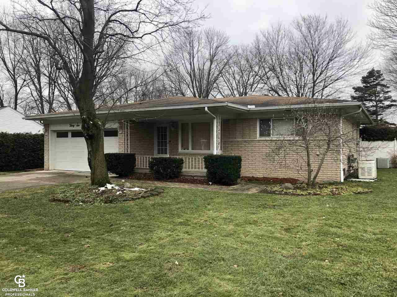 Property Photo:  36619 Eaton Dr  MI 48035 