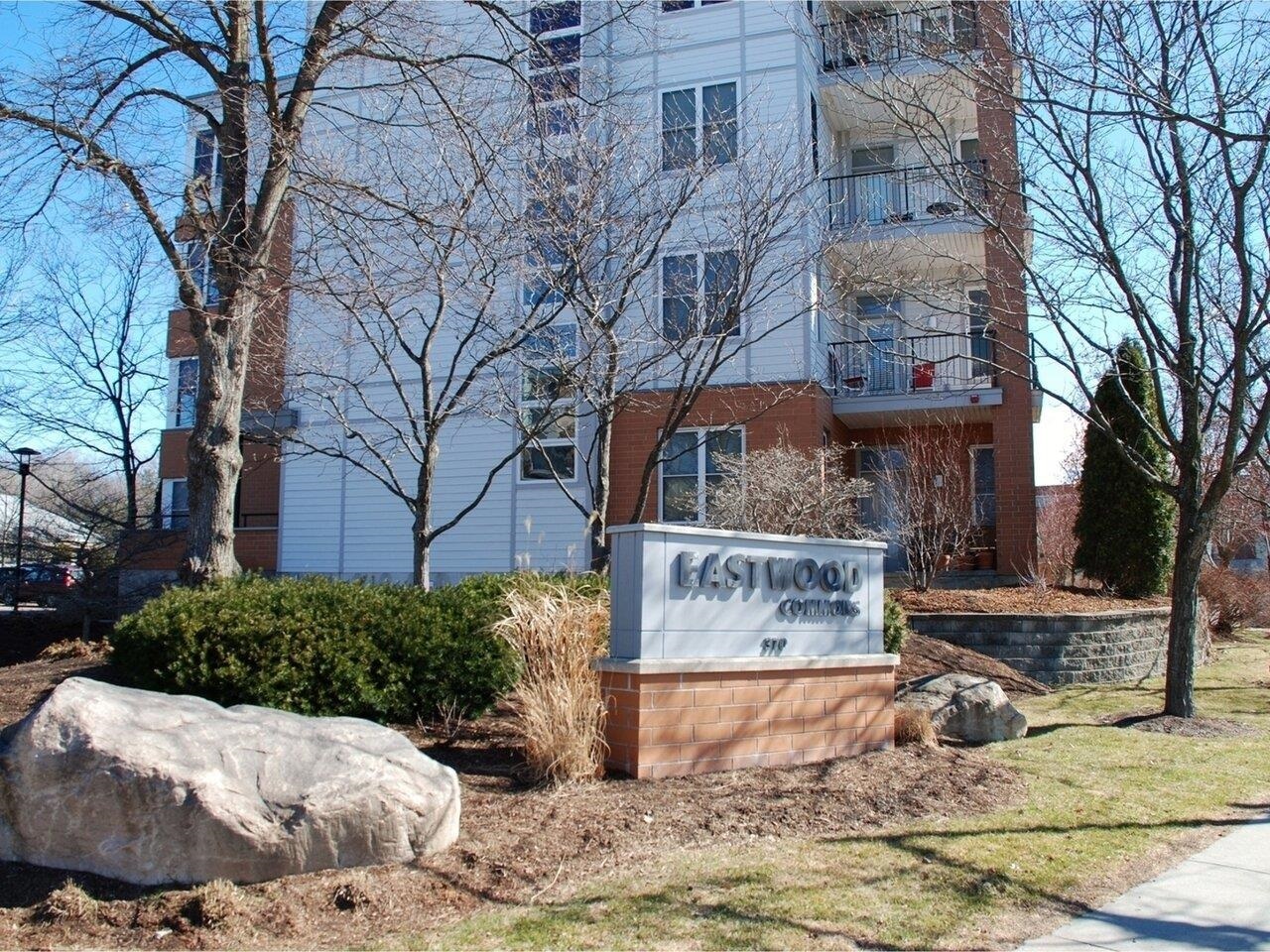 Property Photo: 370 Farrell Street 114 VT 05403