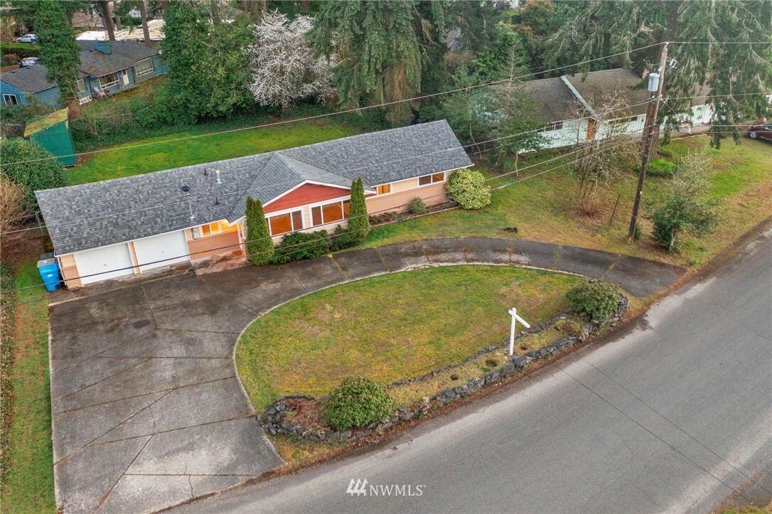 Property Photo:  9220 Westmont Place SW  WA 98498 