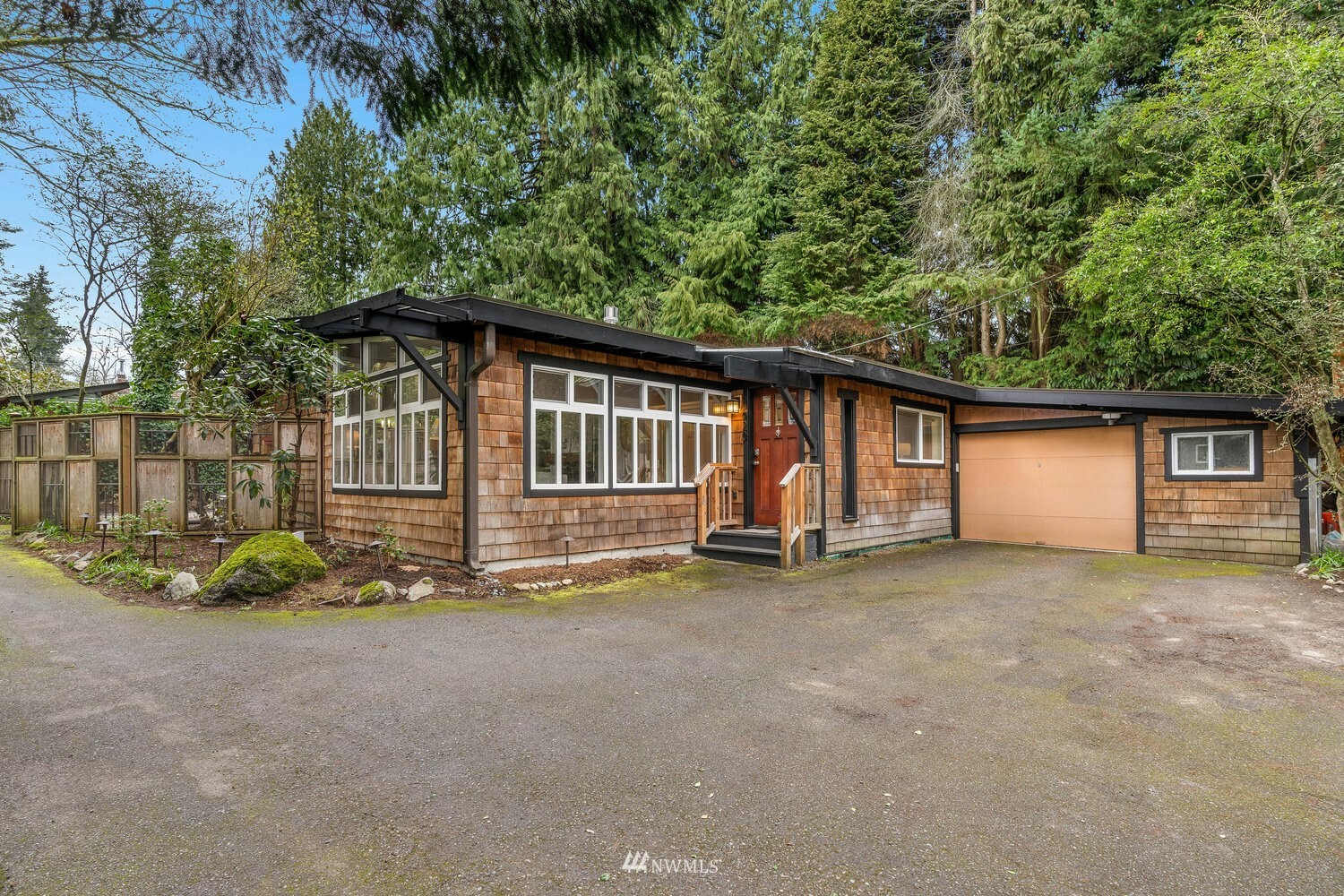 Property Photo:  1920 N 122nd Street  WA 98133 