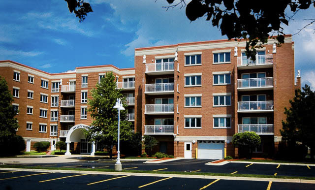 4655 N Cumberland Avenue 509  Norridge IL 60706 photo