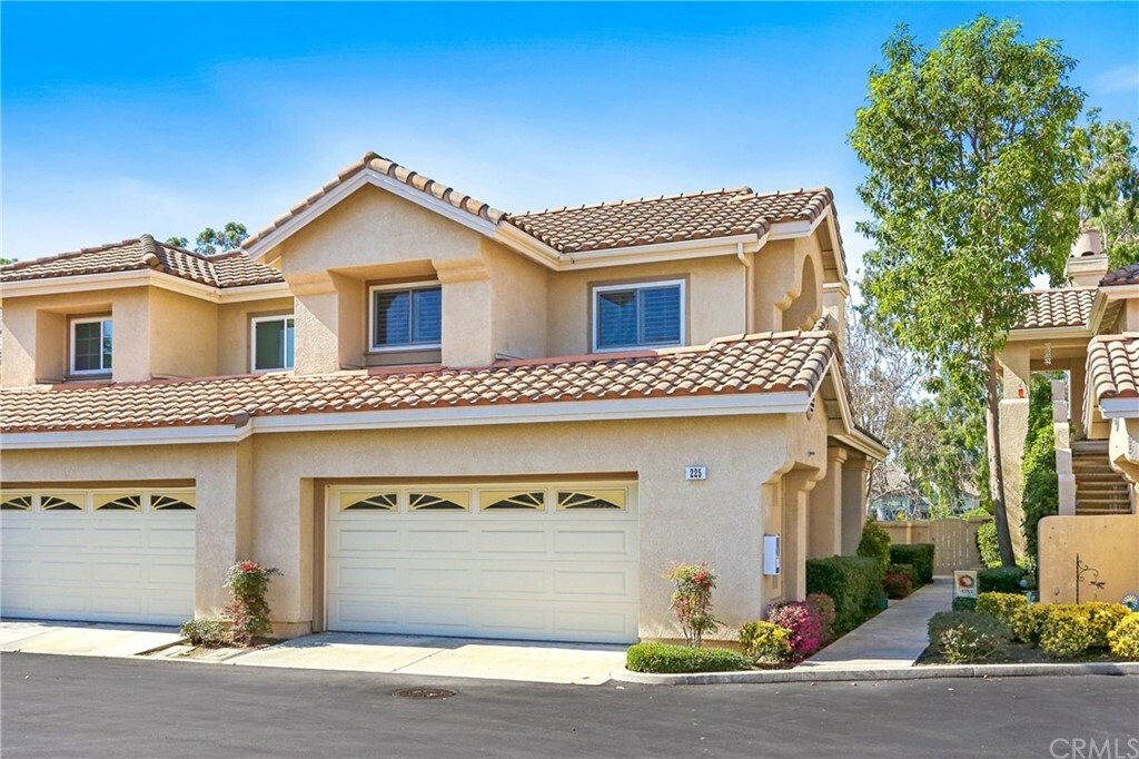 Property Photo:  225 Encantado Cyn  CA 92688 