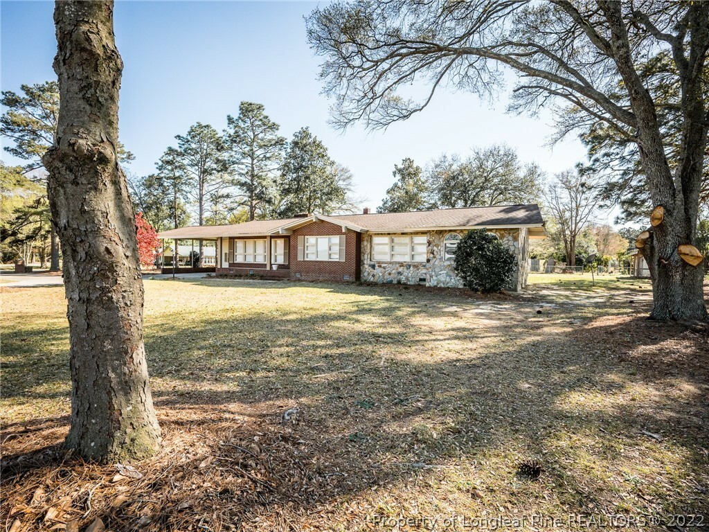 Property Photo: 7195 Deep Branch Road NC 28372