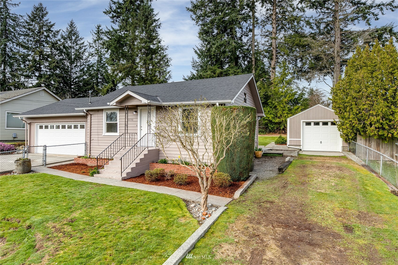 Property Photo:  6030 Dexter Avenue  WA 98203 