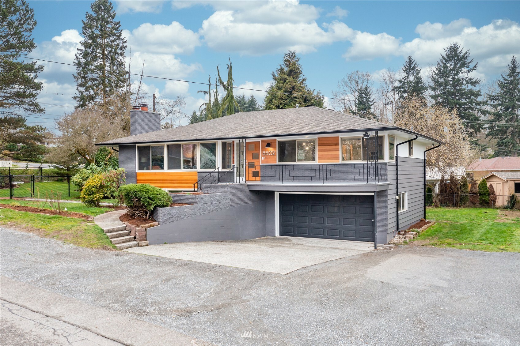 Property Photo:  8802 Del Campo Drive  WA 98208 