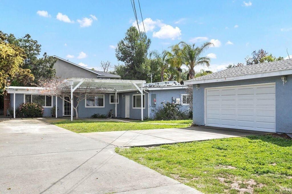 Property Photo:  1626 Avocado Drive  CA 92083 