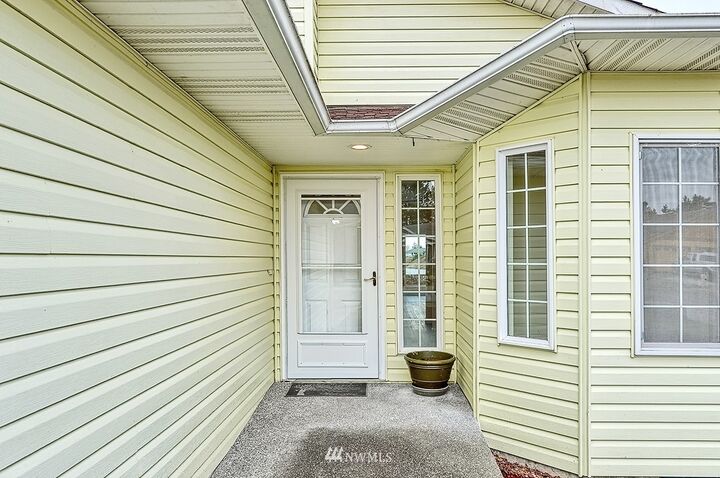 Property Photo:  8211 Sehome Road  WA 98230 