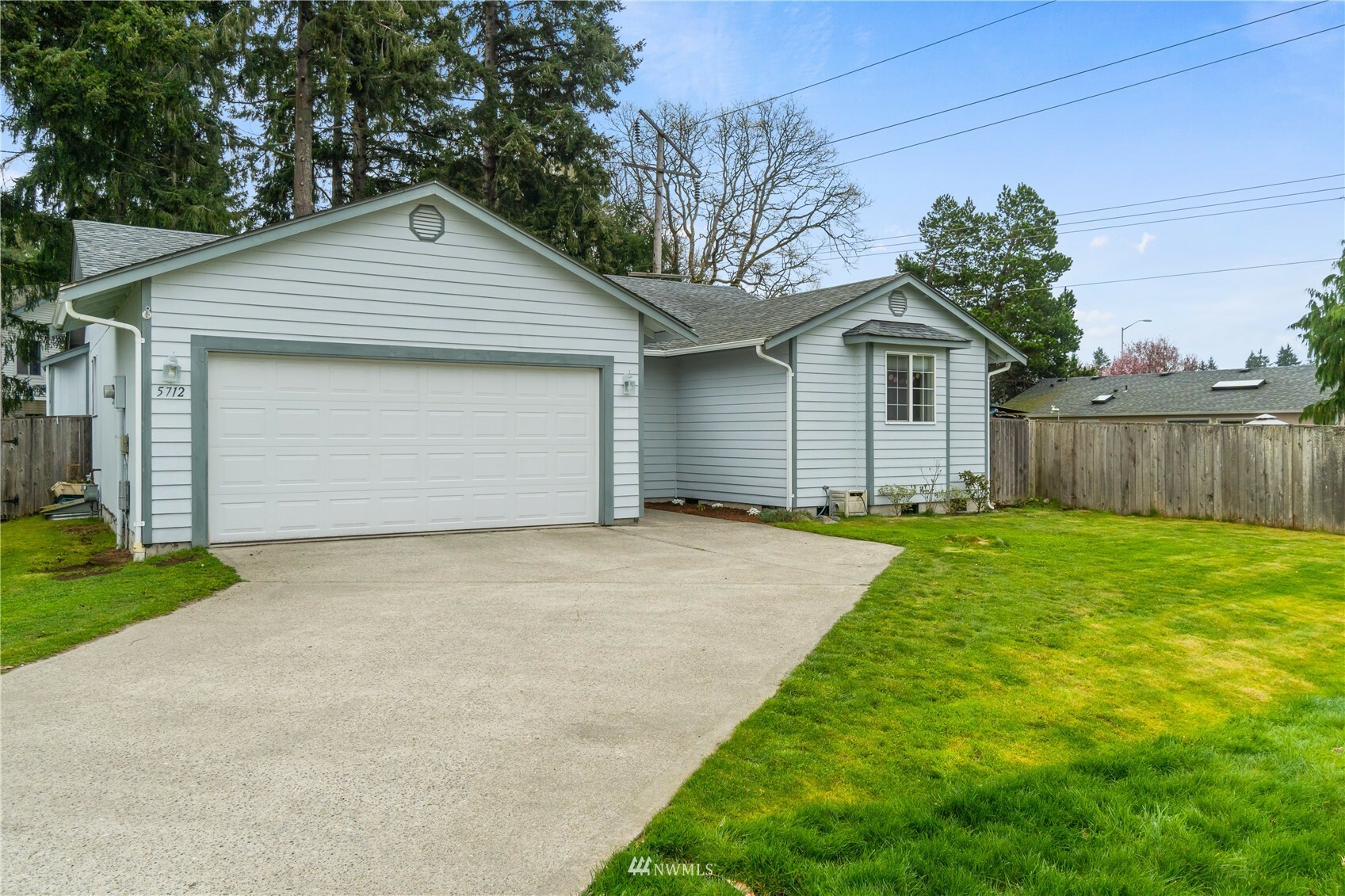 Property Photo:  5712 58th Court SE  WA 98513 