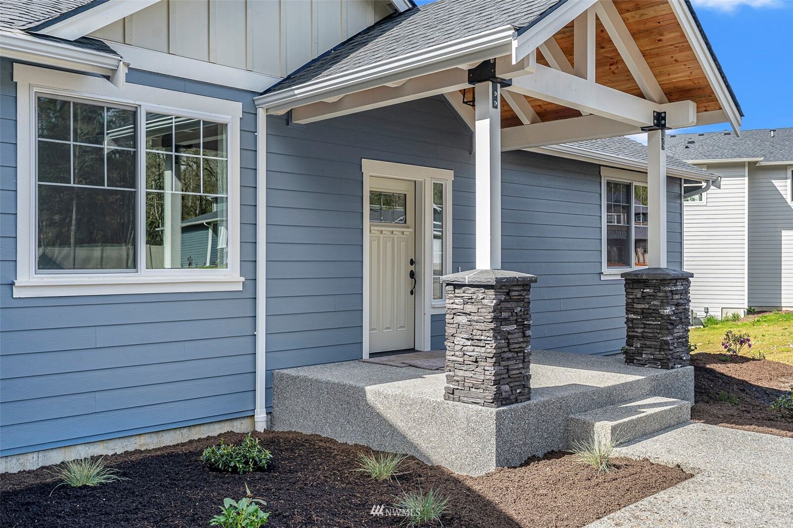 Property Photo:  18010 114th Drive NE  WA 98223 