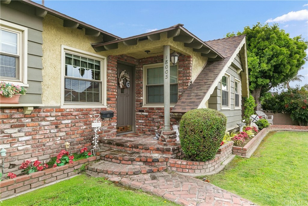 Property Photo: 18005 Balfern Avenue CA 90706