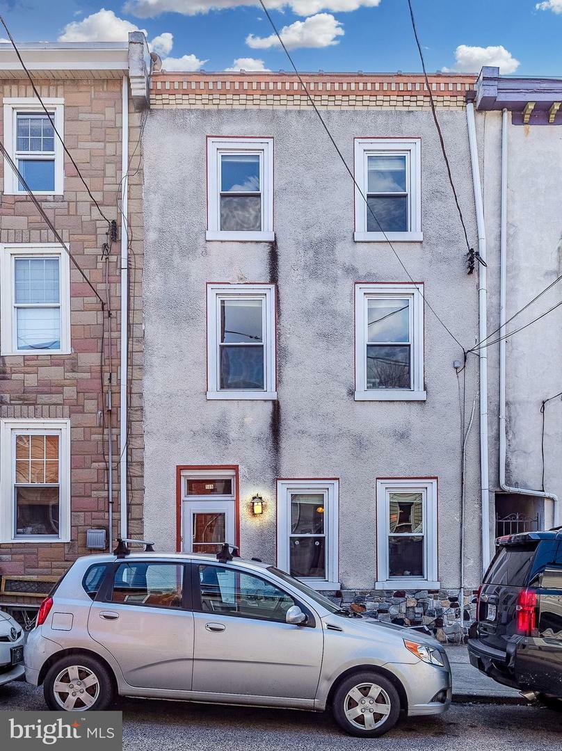 Property Photo:  165 Markle Street  PA 19127 