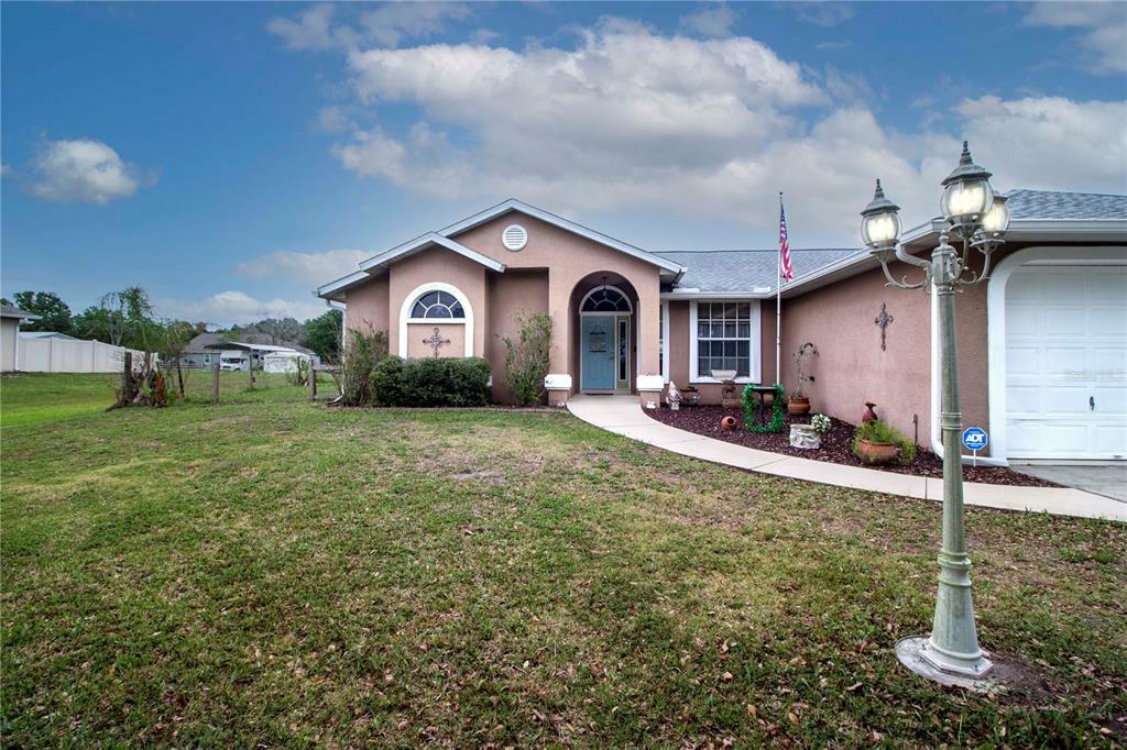 Property Photo:  610 Butch Cassidy Trail  FL 33598 