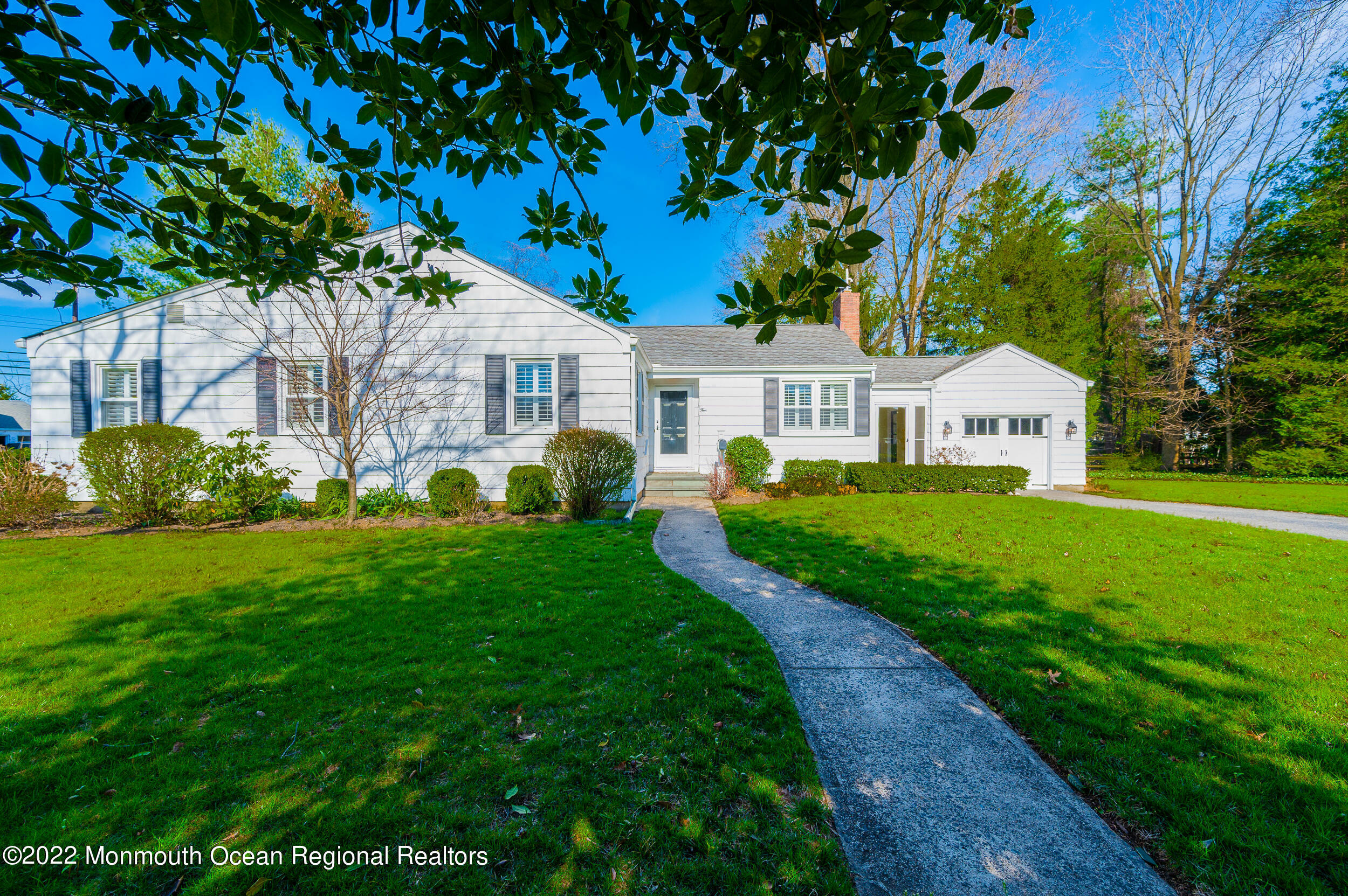 Property Photo:  4 Laurel Drive  NJ 07739 