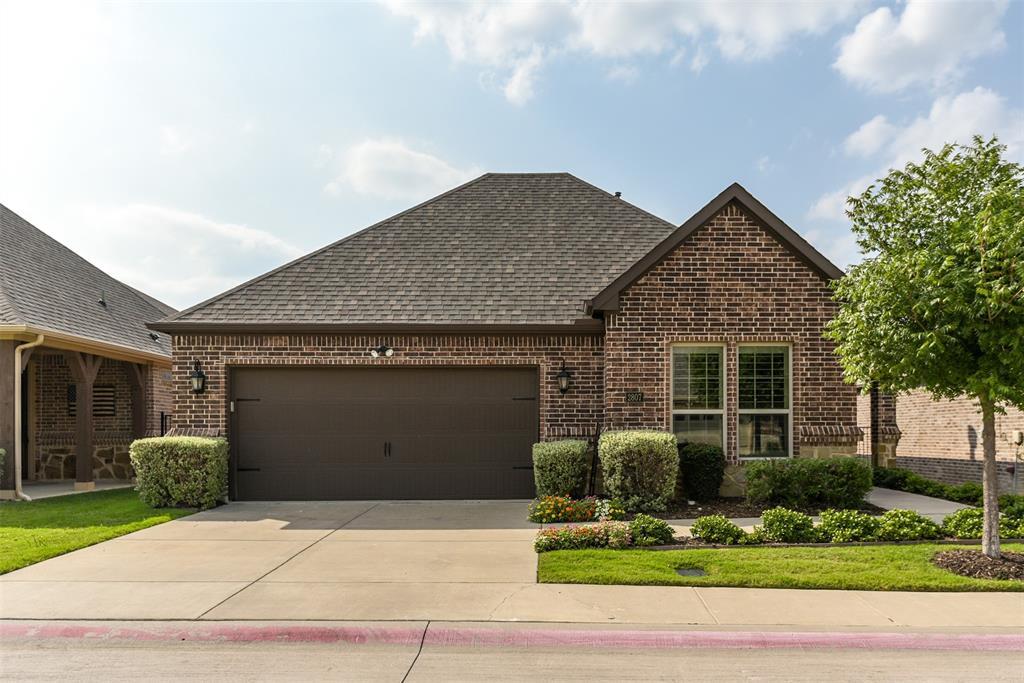 Property Photo:  2807 Ervin Way 2807  TX 76063 