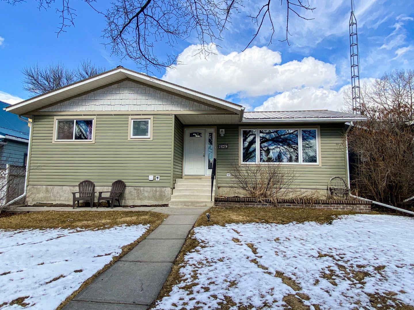 Property Photo: 4710 49 Street AB T4H 1E2