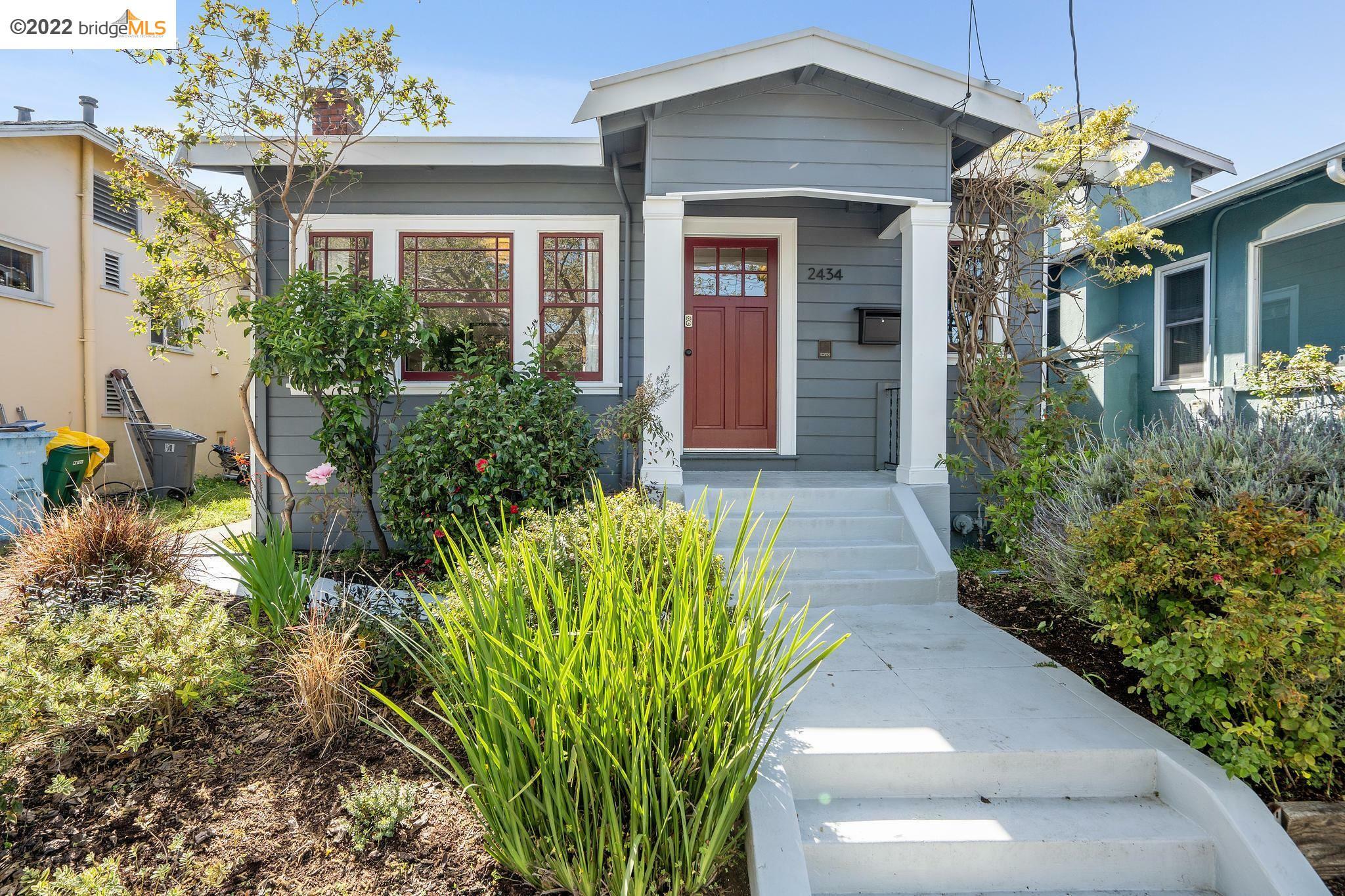 Property Photo: 2434 Byron St CA 94702