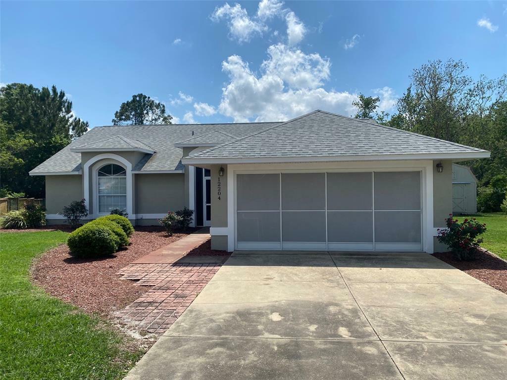 Property Photo:  12204 Wedgefield Drive  FL 32735 